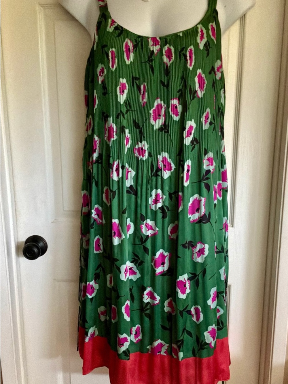 NWOT..ANTHROPOLOGIE..Sun dress